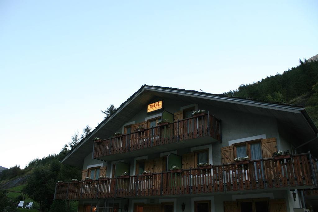 Maison Des Myrtilles Hotel Valgrisenche Kültér fotó