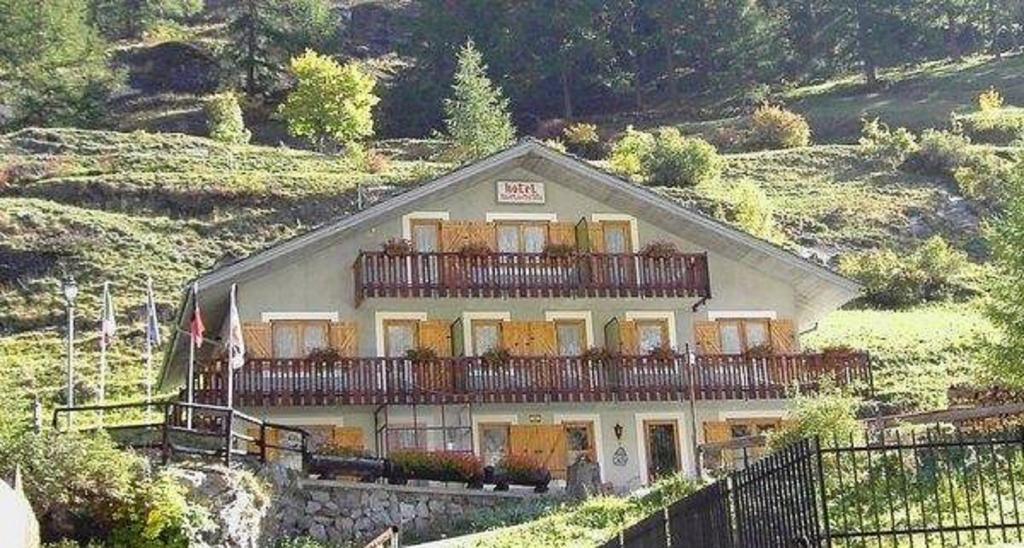 Maison Des Myrtilles Hotel Valgrisenche Kültér fotó